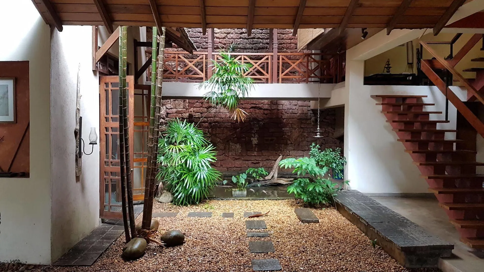 Highbury Colombo contacts